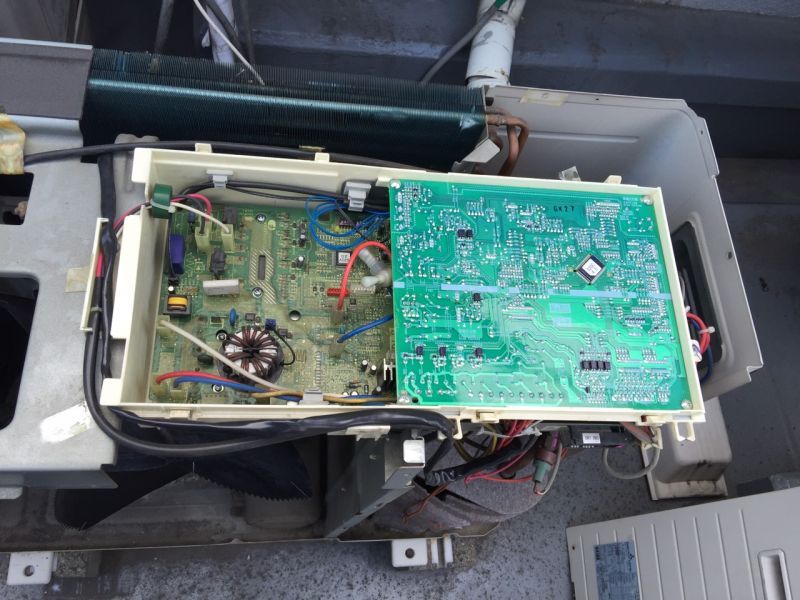 三菱重工(SAISON)業務用エアコン修理 エラーコード・E5(リモコンに表示)室外機基盤不良